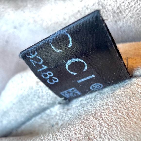 Gucci (GG Logo) Marmont Matelassé Leather Bag - Picture 11 of 13